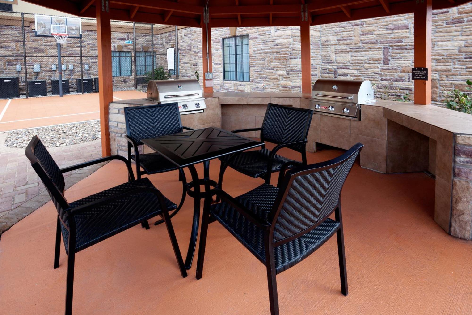 Staybridge Suites Corpus Christi By Ihg Bagian luar foto